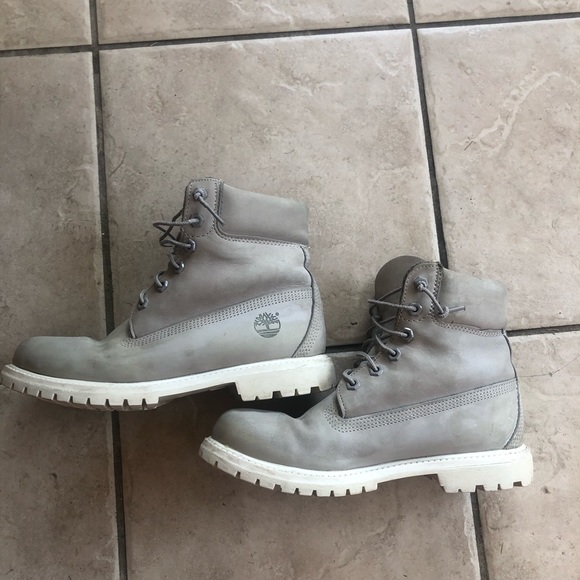 Timberland Gray Lace Up Boots - Picture 5 of 9